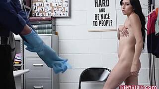 lp officer fucks teen thief 🍆😈