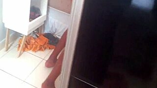 hey this curvy amateur chick loves gettin playful outdoors with her big ass