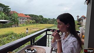 i walked cafe with cum dripping face then ate pizza swallowing more loads