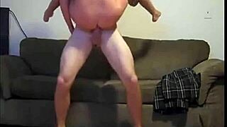 i'm lovin this nice amateur couch creampie sex it's sooo good ughh 😩🛋️💦