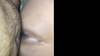 La mamie busty Carmen Angels encaisse la missionnaire jusqu'à l'orgasme explosif ?