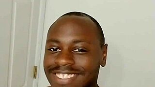 mmm back at it masturbating shaved myself 😏