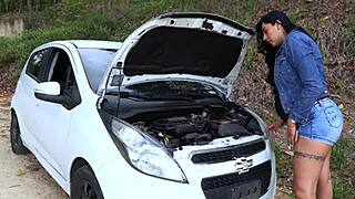 Mechanic Tommy Miller Fucks Sexy Latina Milf's Big Ass and Wet Pussy in Car