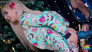 Monster Gape from Christmas Anal Toy Play with Huge Stretch!