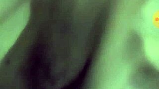 Mực Chim Webcam Pussy Sprays Juices Nonstop In Hot Show