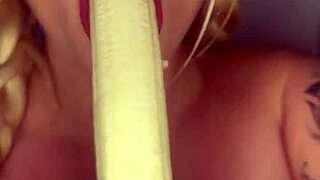 uhh i'm that horny college slut sucking this banana like crazy