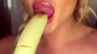 uhh i'm that horny college slut sucking this banana like crazy