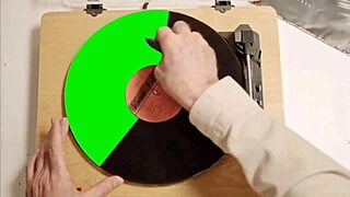 Damn this latina's huge fat ass spreads wide for intense pounding