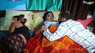 Desi boyfriend pounds girlfriend's horny mother-in-law at night full hindi movie