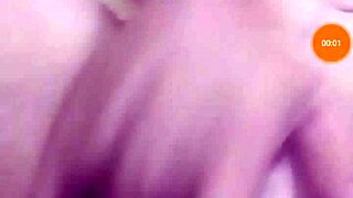 Mực Chim Webcam Pussy Sprays Juices Nonstop In Hot Show
