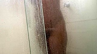 got a tip just to spy on her bath