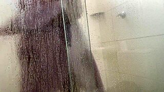 got a tip just to spy on her bath