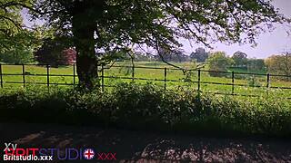 Nurse sneaks in for patient's hot sperm extraction