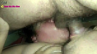 Wifey and hubby team up for bisexual mmf double blowjob on fat cock