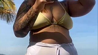 shorts hugging my big pussy flash so tight on beach didn't even notice the outline