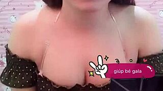 vietnamese skirt lifts revealing her naughty red panties upskirt