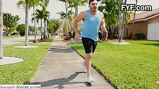 Peter Green's monster cock surprise leaves Vina Sky's petite face cum-drenched?