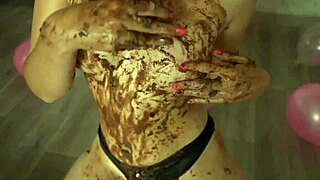 crush cake on my perfect ass!