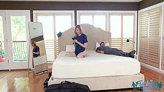 Lauren Phillips Fucks as Superstar Spangled Mom with Big Tits and Curvy Ass