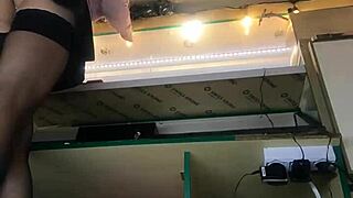 tracy flashes shaved pussy upskirt at work again 😏📸