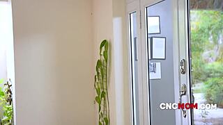 Spies stay calm getting fucked at work huh elise london?