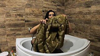 milfycalla pees in the bathtub wearing fur coat pantyhose so taboo hot 😈🚿