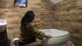 milfycalla pees in the bathtub wearing fur coat pantyhose so taboo hot 😈🚿