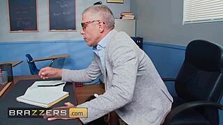 Professor Mick Blue and Hollywood Cash DP Ryan Reid's Ass Hardcore in Classroom!