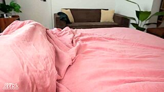 Girlfriend Gal Ritchie and BFF Elly Clutch cram tight pussies in shared bed threesome