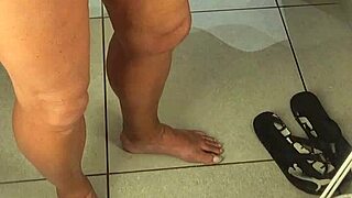 br**lette in cabin d'essayage public outdoor monster cock handjob naked flashing amateurs