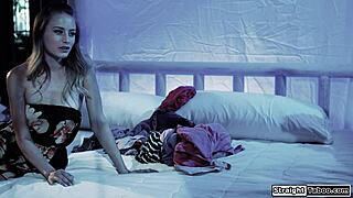 Nerd Stepbrother's Cock Deep in Stepsis Pussy She Moans for More Taboo Fuck!