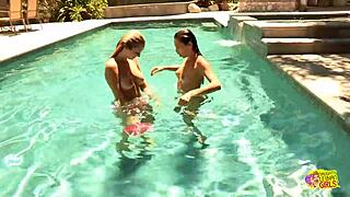 she calls her hot lesbian friend then they kiss and lick outdoors 😘👭