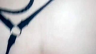 trío con mi esposa watching her fuck another cock in the ass gets me so damn hard i love it