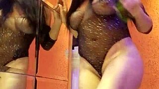 hey come check out my little tease blinking just for your eyes