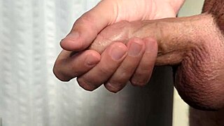 omg early morning solo cumshot closeup feels so good 😍💦