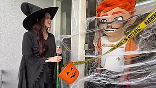 Chloe Foxxe rides huge cock broomstick for Halloween cumshot