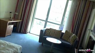 damn geiler morgen mit teen elisa nach one night stand in berlin... ficksie ihre fette muschi in der küche