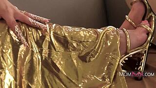 Peyton Preslee Busty MILF Pilates Tits Stretch