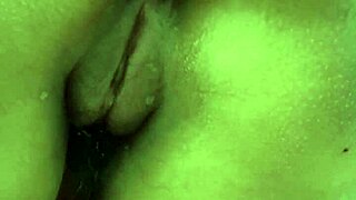 玩弄前女友紧致菊花到喷射高潮！