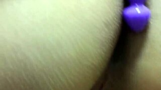 玩弄前女友紧致菊花到喷射高潮！