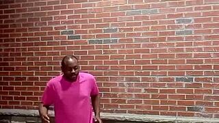 uh im givin a free private striptease facin forward in 70 degree heat