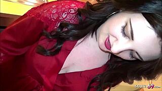 damn geiler morgen mit teen elisa nach one night stand in berlin... ficksie ihre fette muschi in der küche