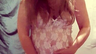 Esclave f plug vibro connected outdoor bound slut maid flashes chained??