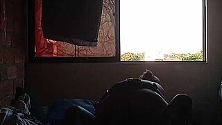 Latina milf squirts big pussy juices in amateur casero fuck