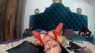 milfycalla wonders where all the guys are who love eating her wet pussy good