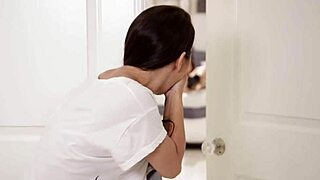 serena blair licks squirter step-sis gabi paltrova