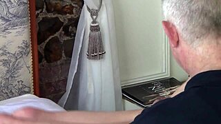 Bettie Hayward Sucks Toes Licks Feet in Holiday Fetish Feast