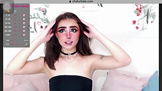hey lizzyhoney teen show me those small tits on webcam petite
