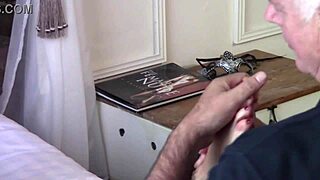 Bettie Hayward Sucks Toes Licks Feet in Holiday Fetish Feast