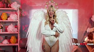 Hey milf, those sexy big tits and curvy fat ass make you look like pure heaven curves!